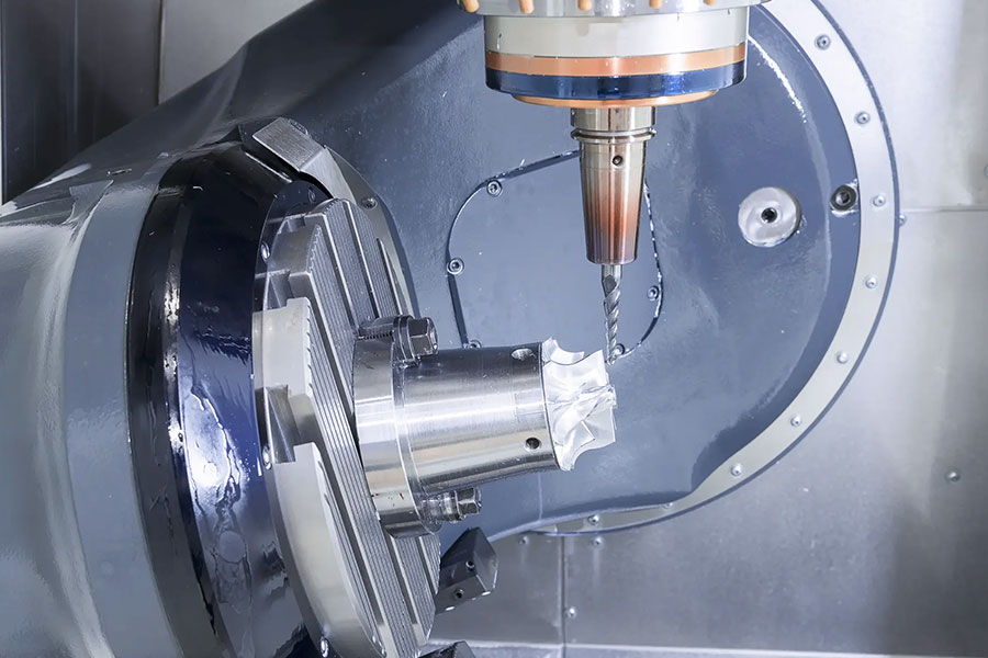 O que é a usinagem de 5 eixos CNC?